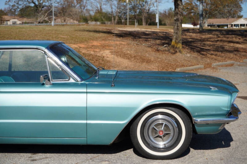 1964 Ford Thunderbird