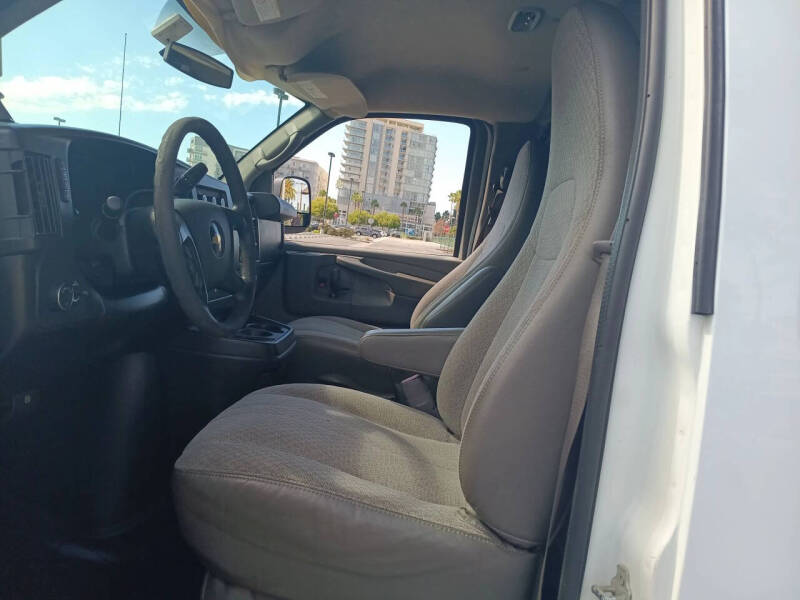 2011 Chevrolet Express 2500