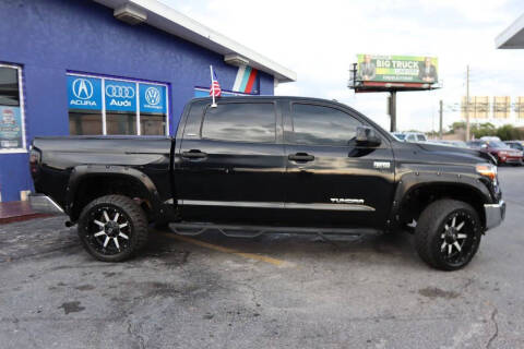 2015 Toyota Tundra SR5