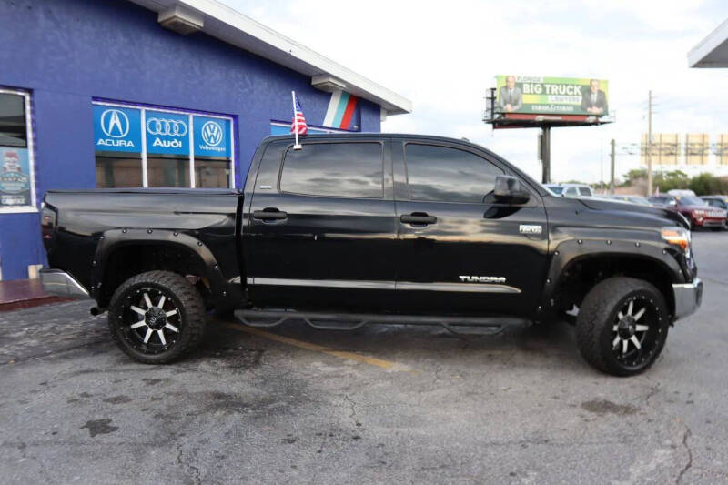 2015 Toyota Tundra SR5