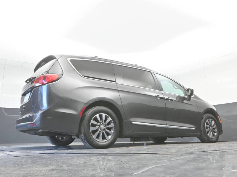 2020 Chrysler Pacifica Touring L Plus
