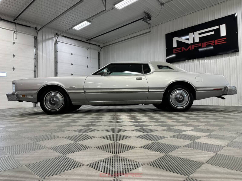 1975 Ford Thunderbird