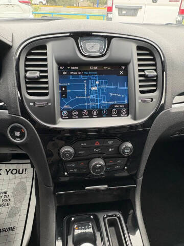 2023 Chrysler 300 S V6