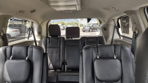 2015 Chrysler Town and Country Touring