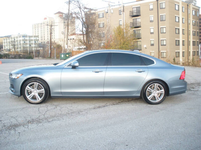 2018 Volvo S90 T5 Momentum