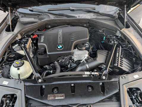 2015 BMW 5 Series 528i