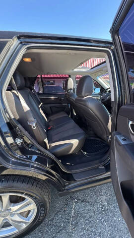 2011 Hyundai Santa Fe SE