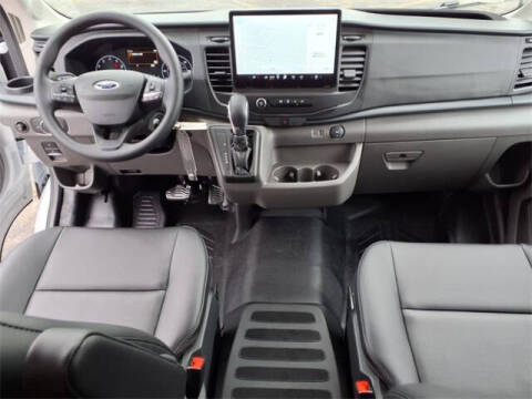 2025 Ford Transit 250