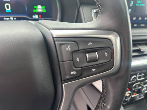 2023 Chevrolet Suburban LT