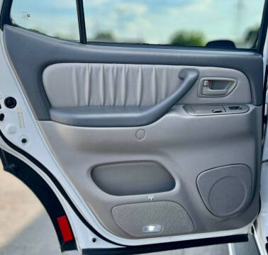 2003 Toyota Sequoia Limited