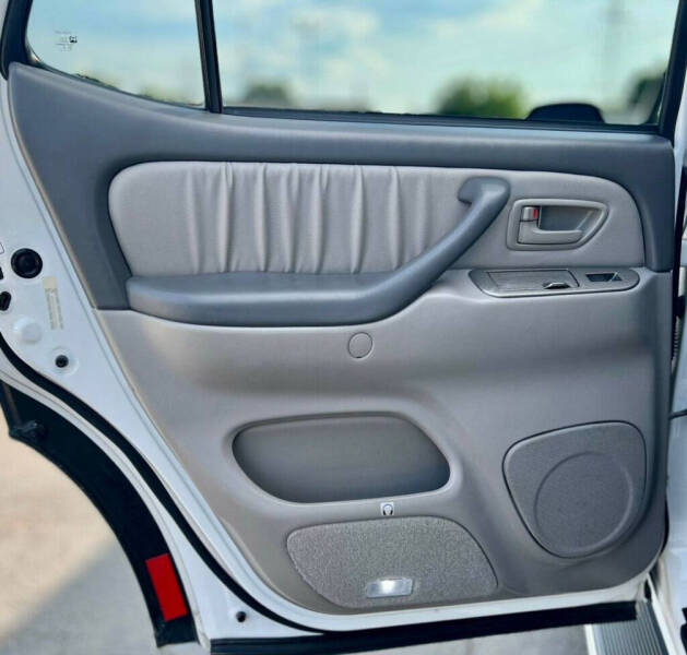 2003 Toyota Sequoia Limited