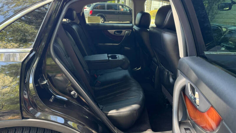 2011 Infiniti FX35