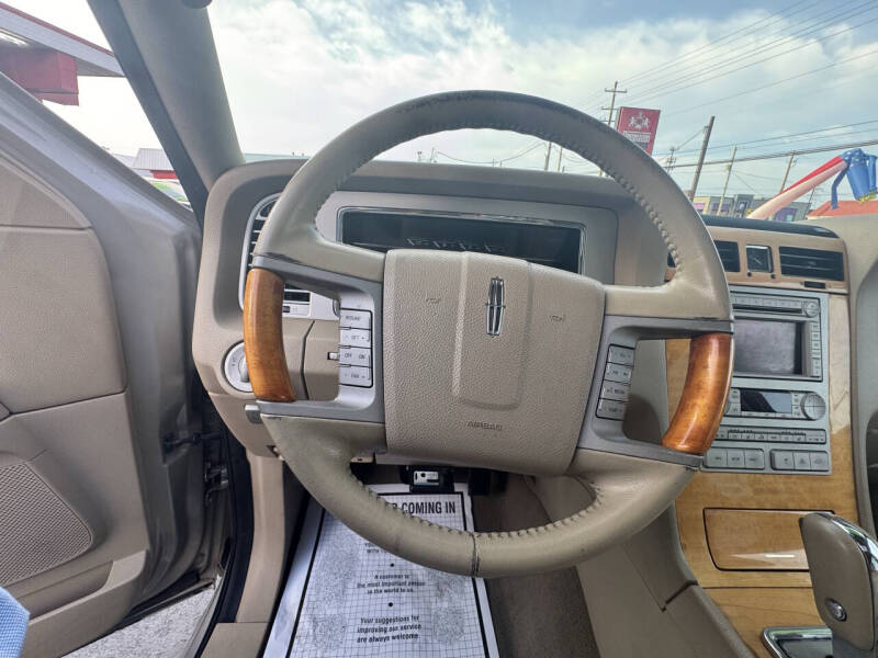 2008 Lincoln Navigator