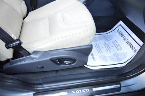 2017 Volvo XC60 T5 Inscription