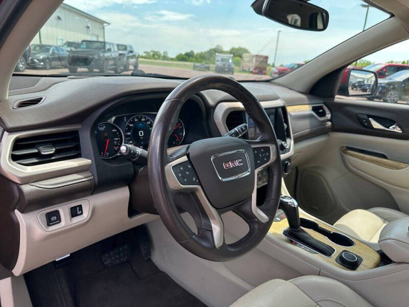 2019 GMC Acadia Denali