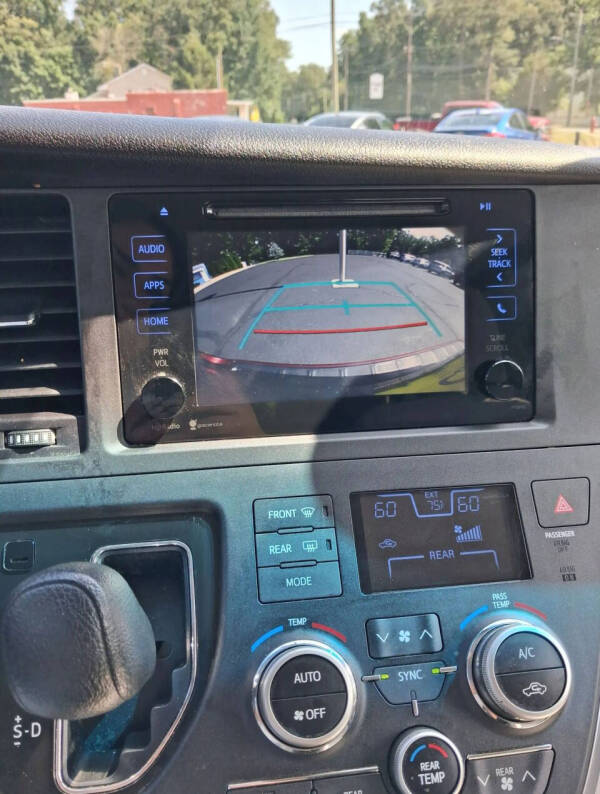 2015 Toyota Sienna
