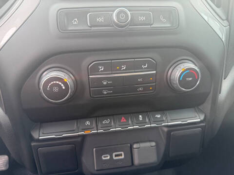 2022 Chevrolet Silverado 1500 Limited Custom