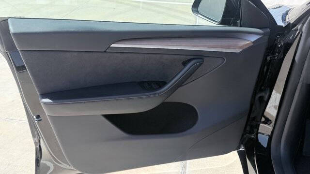 2024 Tesla Model Y Performance