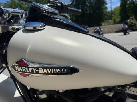 2018 Harley-Davidson FLSL -