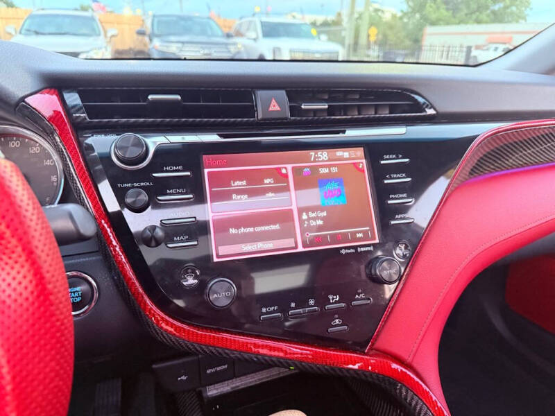 2020 Toyota Camry XSE