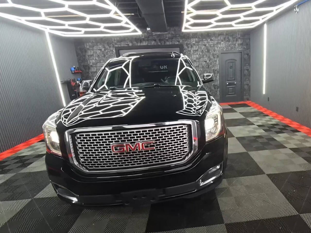Black 2017 GMC Yukon Denali 4x4 Denali 4dr SUV 1