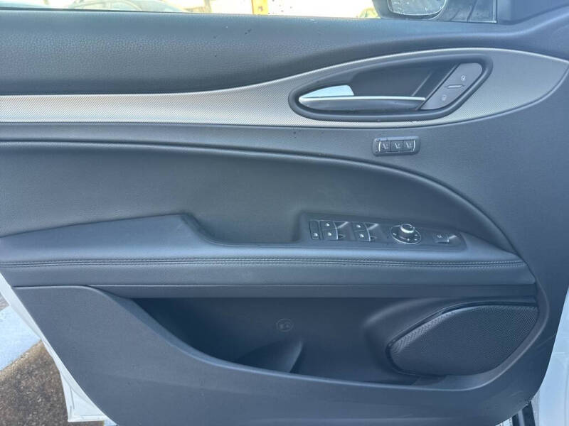 2025 Alfa Romeo Stelvio