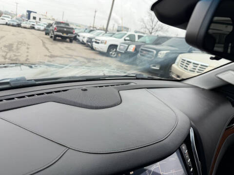 2019 Cadillac Escalade Luxury