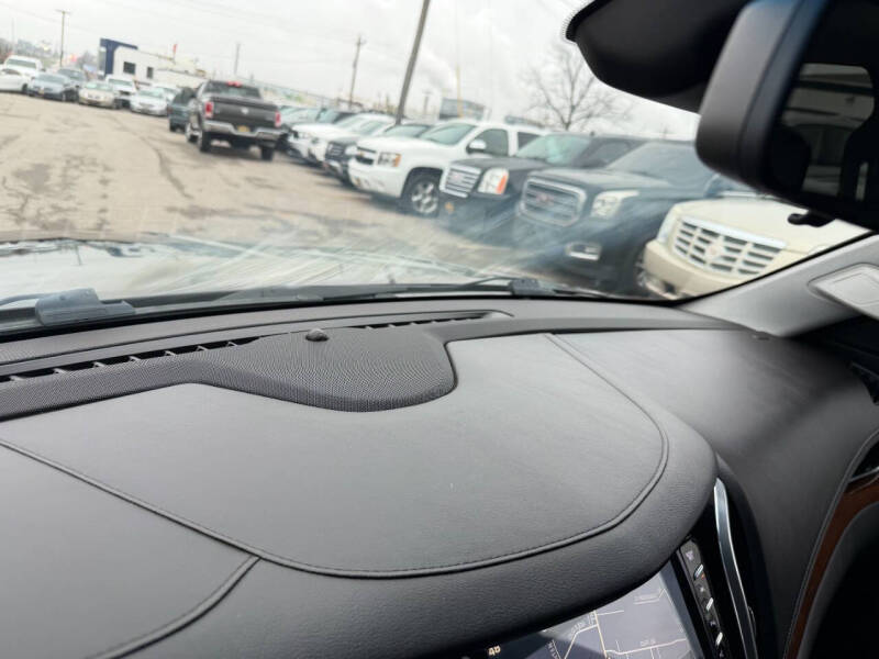 2019 Cadillac Escalade Luxury