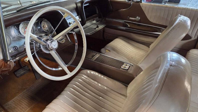 1960 Ford Thunderbird