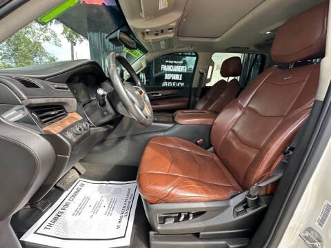 2015 Cadillac Escalade Luxury