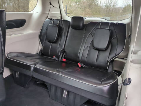 2023 Chrysler Pacifica Plug-In Hybrid Limited