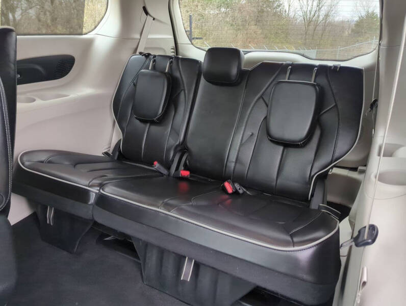 2023 Chrysler Pacifica Plug-In Hybrid Limited