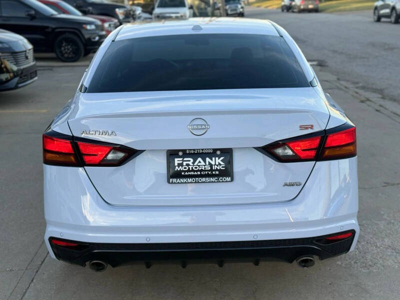 2025 Nissan Altima 2.5 SR