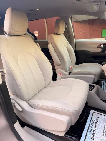 2017 Chrysler Pacifica Touring