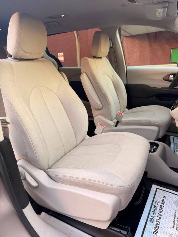 2017 Chrysler Pacifica Touring