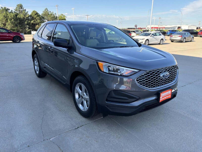 2024 Ford Edge SE