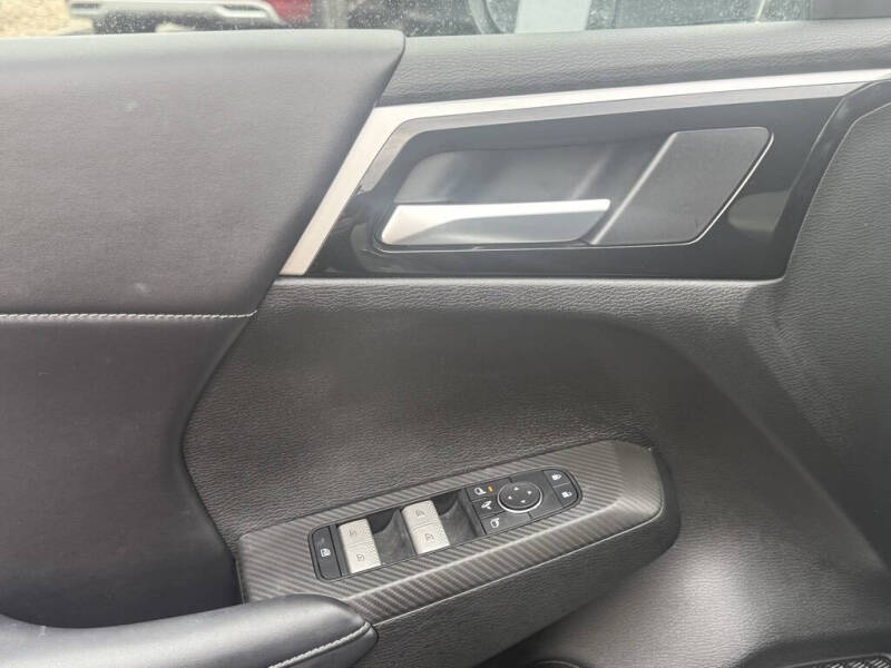 2024 Mitsubishi Outlander PHEV SE