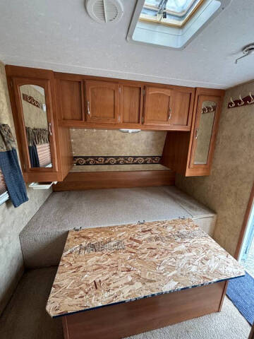 2008 Keystone Cougar 243RKS