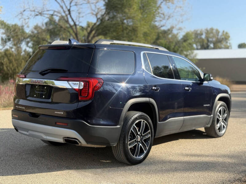 2022 GMC Acadia SLT