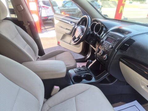 2012 Kia Sorento LX
