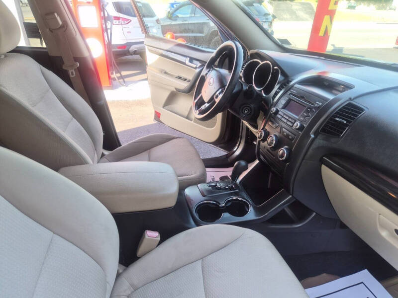 2012 Kia Sorento LX
