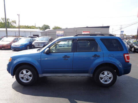 2009 Ford Escape for sale at Cars Unlimited Inc in Lebanon TN