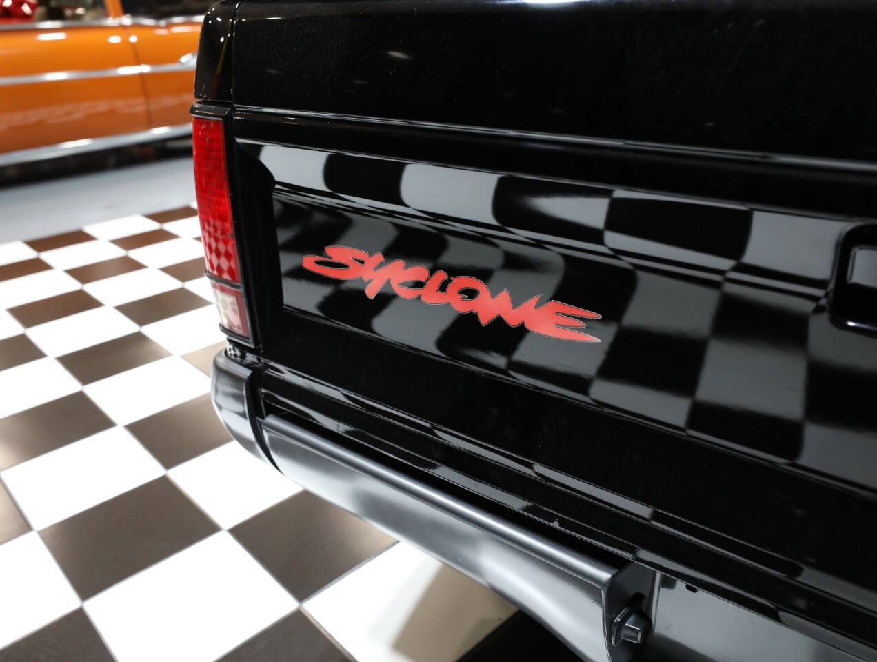 1991 GMC Syclone 22