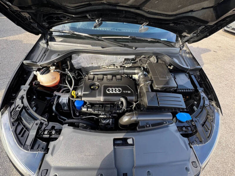 2015 Audi Q3 2.0T quattro Prestige