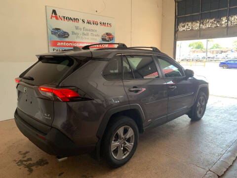 2022 Toyota RAV4 Hybrid XLE