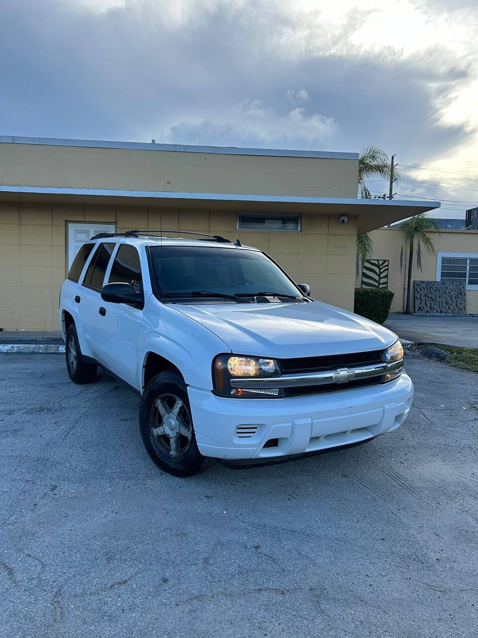 2006 Chevrolet TrailBlazer for sale at ALPHA AUTOMOTIVE SALES in Oakland Park, FL