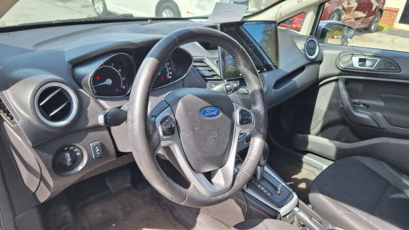 2016 Ford Fiesta SE
