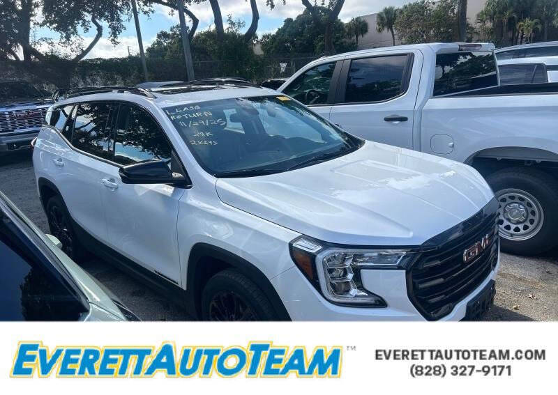 2023 GMC Terrain SLT's photo