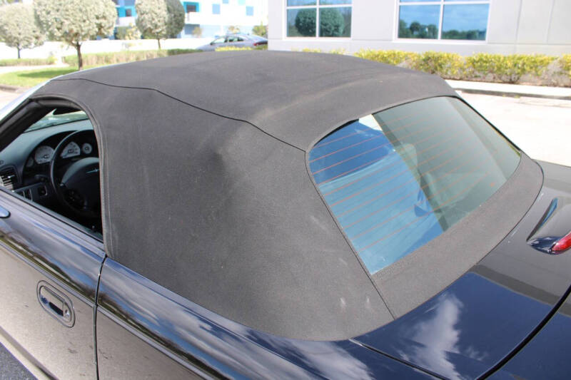 2005 Ford Thunderbird Deluxe