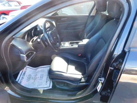 2017 Jaguar XE 25t Premium